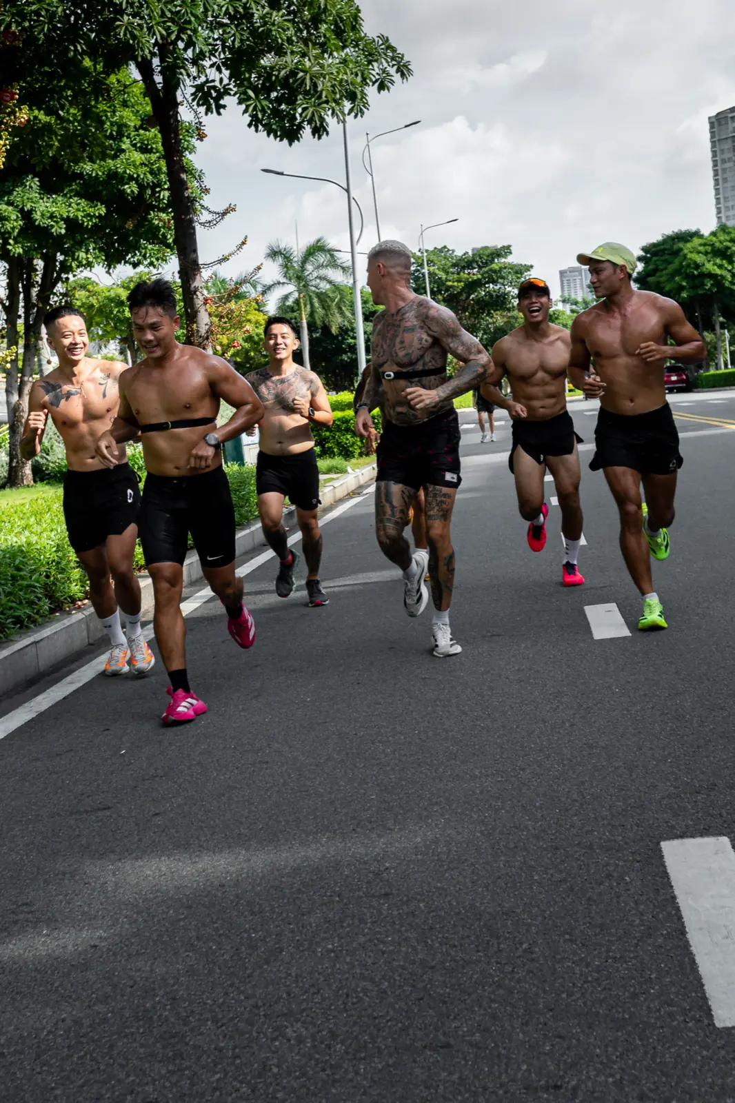 Cộng đồng HYPE — nhóm chạy bộ trên đường