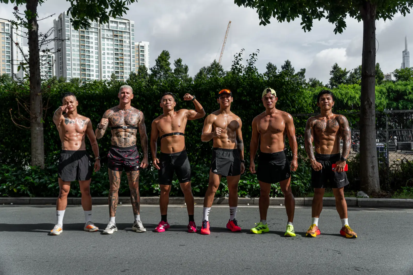 Cộng đồng HYPE — nhóm chạy bộ chụp ảnh chung